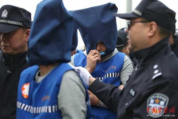 小山村“咖”位大截图1